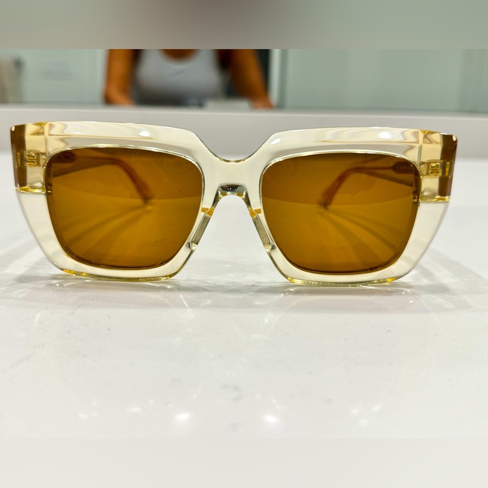 Bottega Veneta
Soft Recycled Acetate Square Sunglasses